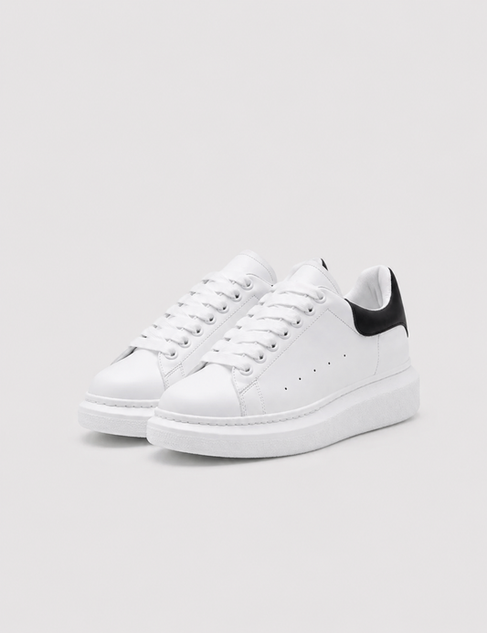 QUEEN SNEAKER